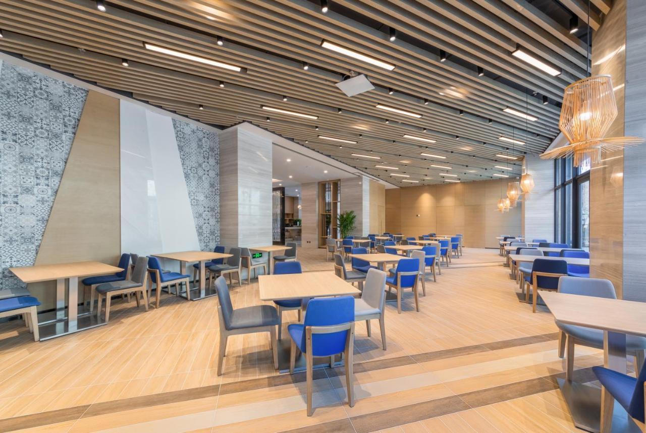 Holiday Inn Express Kaifeng City Center By Ihg Exteriör bild