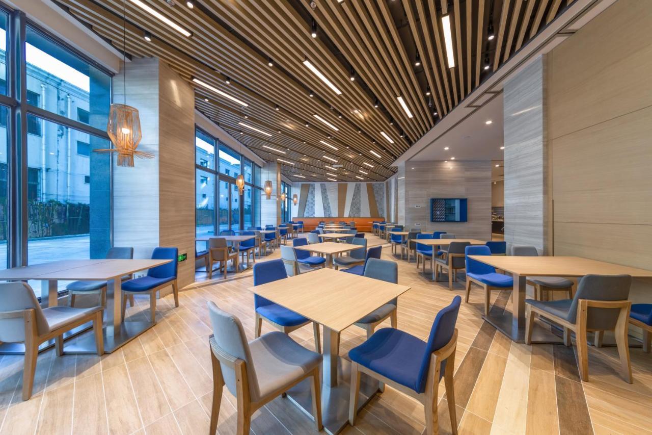 Holiday Inn Express Kaifeng City Center By Ihg Exteriör bild