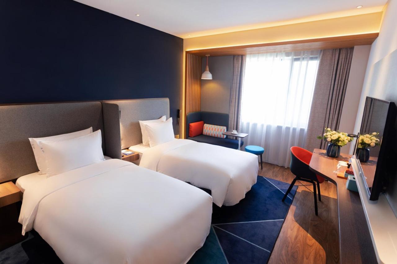Holiday Inn Express Kaifeng City Center By Ihg Exteriör bild
