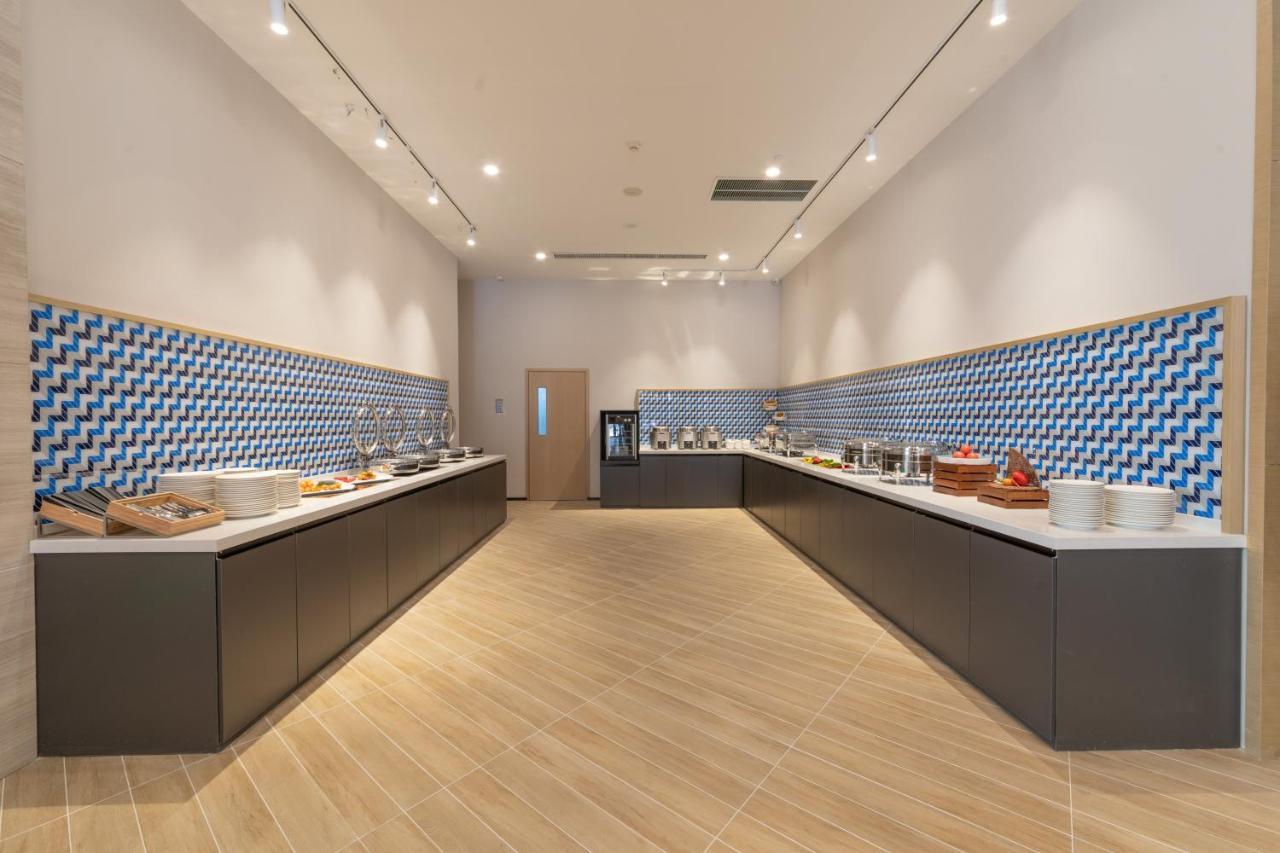 Holiday Inn Express Kaifeng City Center By Ihg Exteriör bild