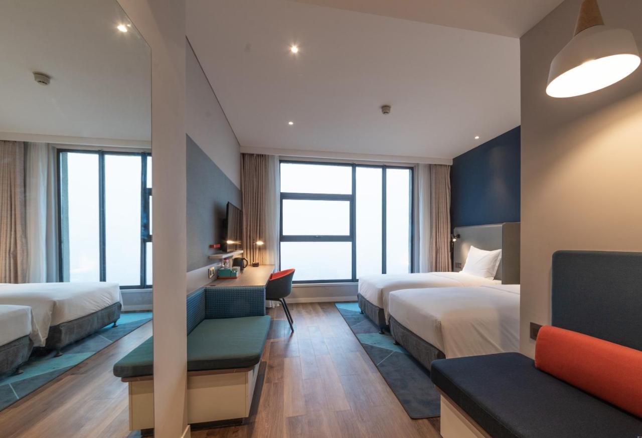 Holiday Inn Express Kaifeng City Center By Ihg Exteriör bild
