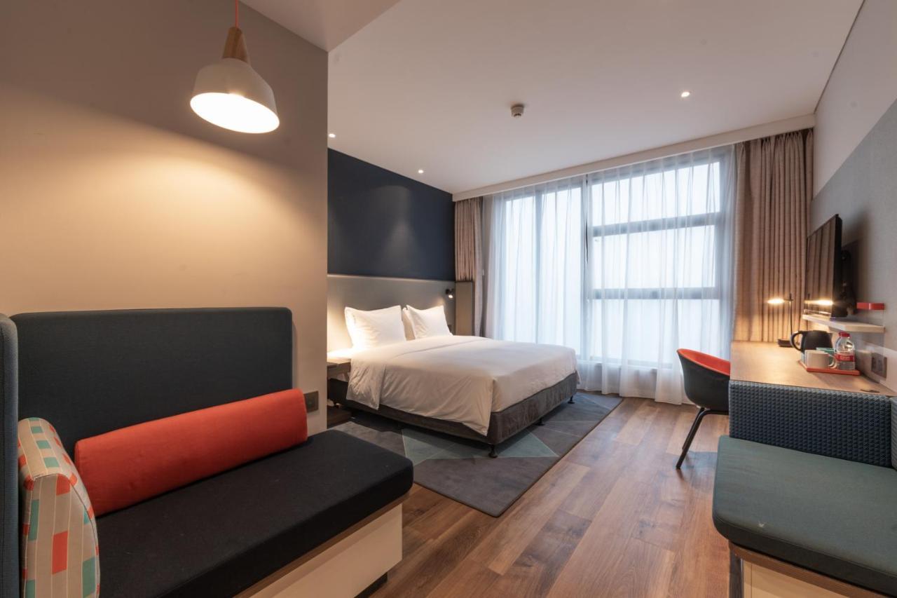 Holiday Inn Express Kaifeng City Center By Ihg Exteriör bild